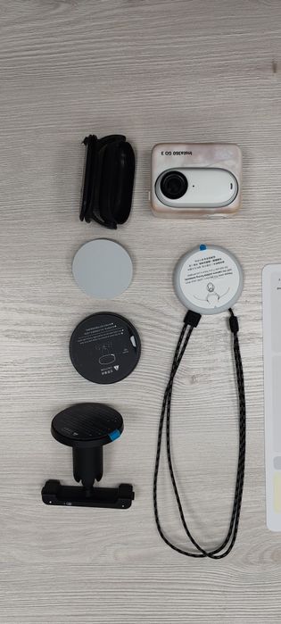 Insta360 Go 3  128 GB lik yangi 5-6 marta ishlatilgan