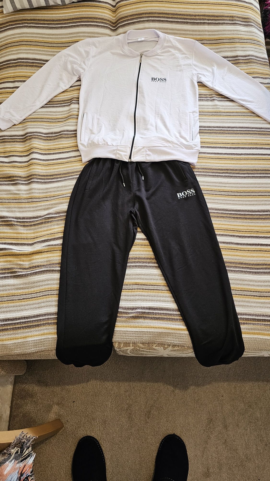 Продавам анцунг Hugo Boss