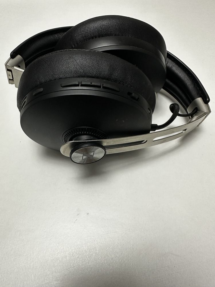 Casti Sennheiser Momentum 3