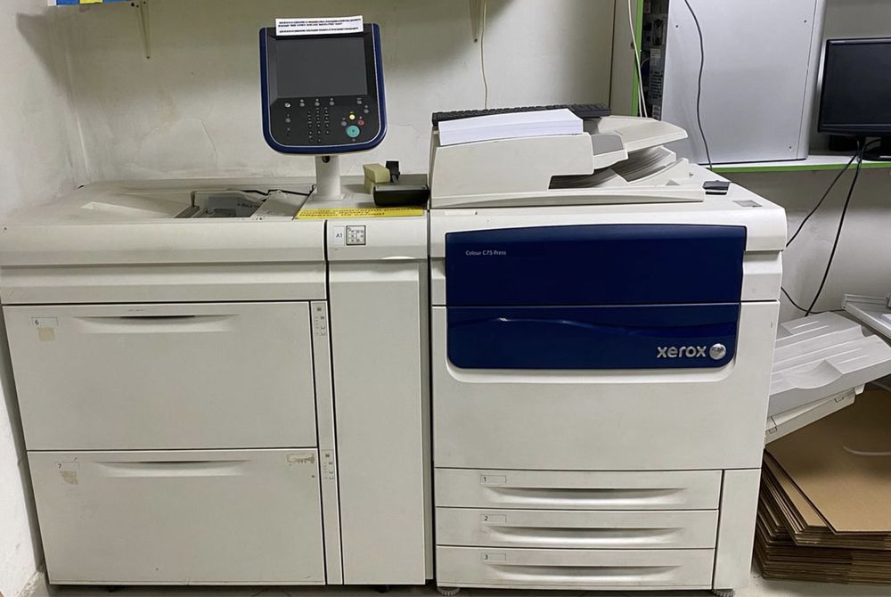Принтер Xerox c75