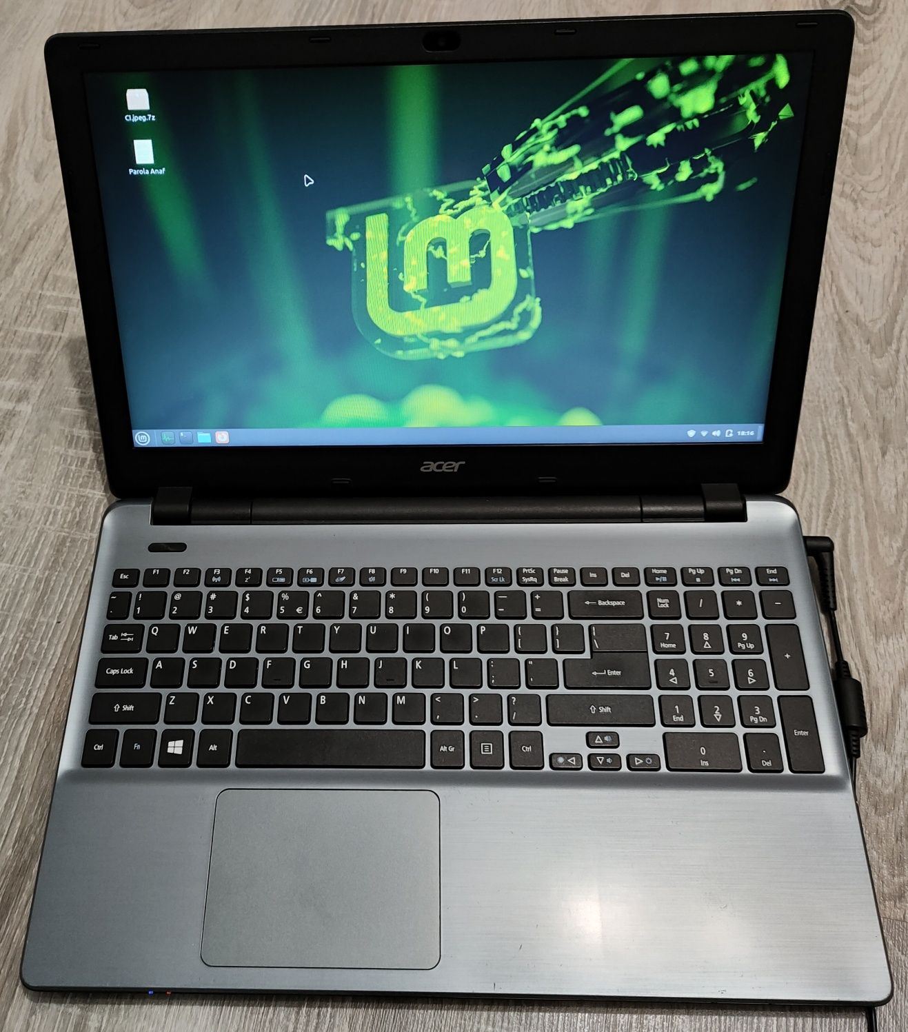 Dezmembrez Acer Aspire E5 - 511