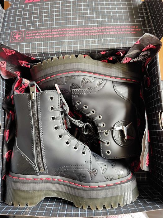 Боти Dr. Martens