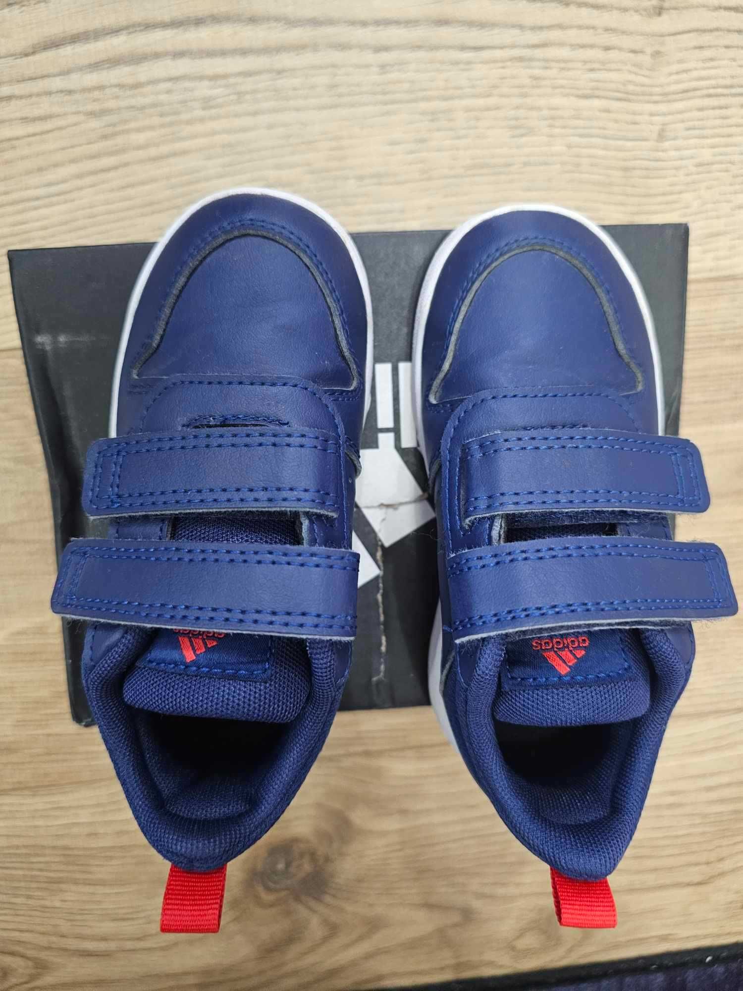 Детски маратонки Adidas Tensaur I – 23,5 номер