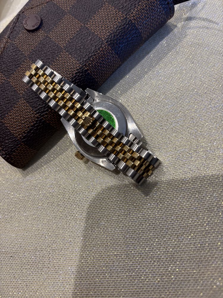 Часовник Rolex Нов