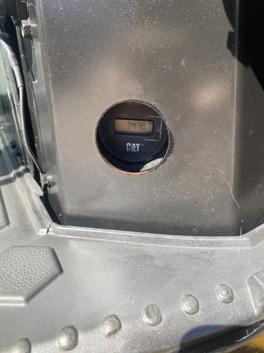 Miniexcavator cat 305 E2 an 2019 5,2 tone