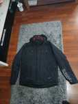 Vând geaca adidas impermeabila