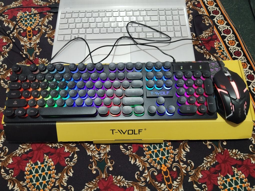 T-WOLF RGB klaviatura va mishka
