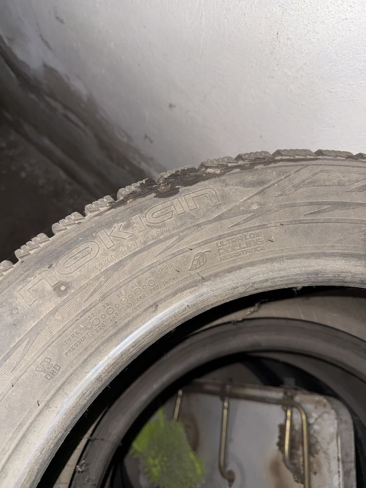 Зимние шины Nokian Hakkapeliitta R2 SUV 225/55 R18 XL 102R