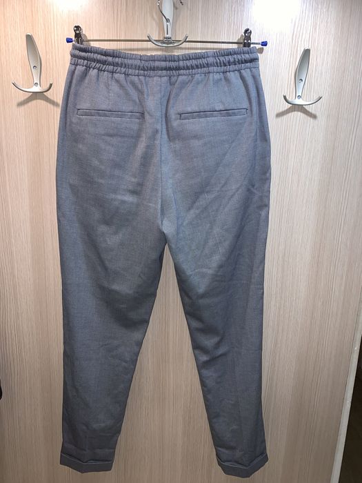 Панталон на Zara. M размер. Носен веднъж.