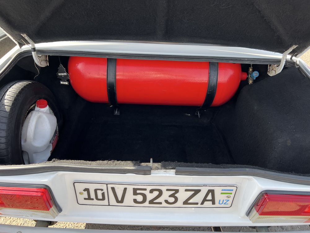 lada vaz 2107 srochna sotiladi