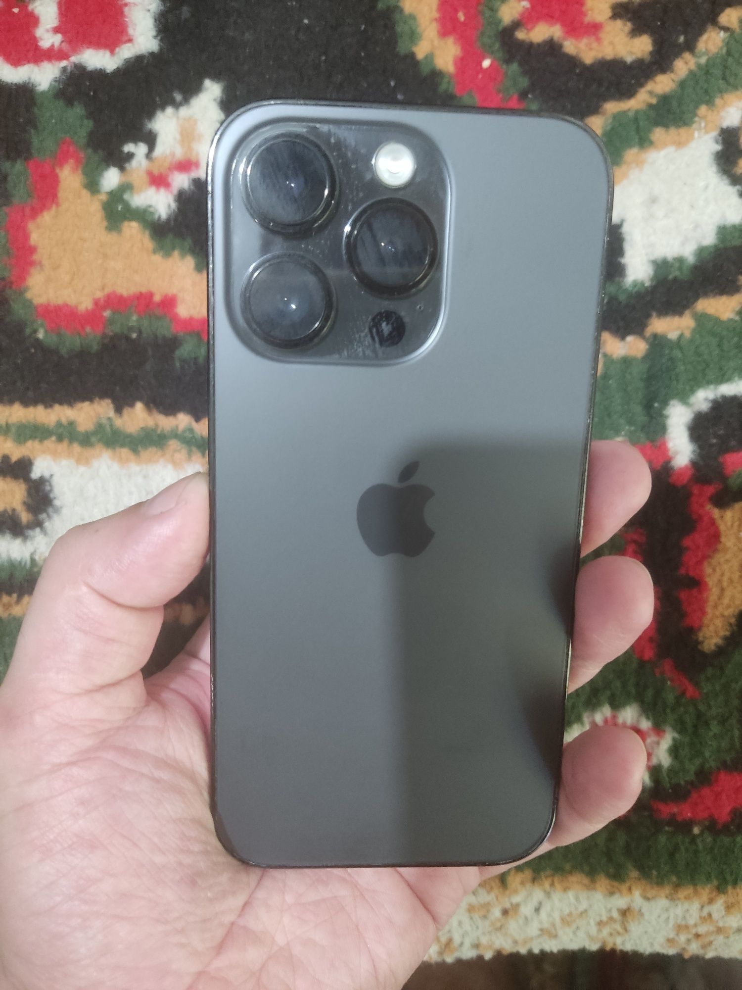 iPhone 14 pro Batereyka yomkis 78 orqa Krishka almashgan radnoy