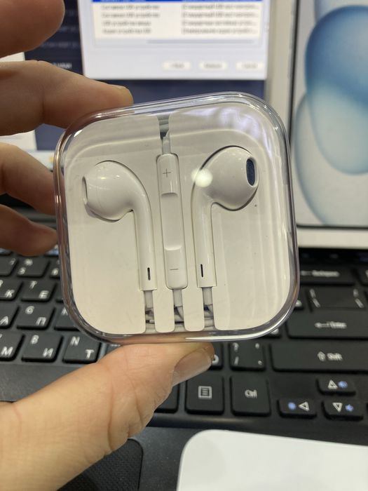 Наушник айфонский оригинал