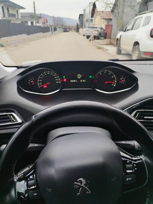 PEUGEOT 308 • 2017 • 1.2 PureTech Turbo 130 CP • EURO 6