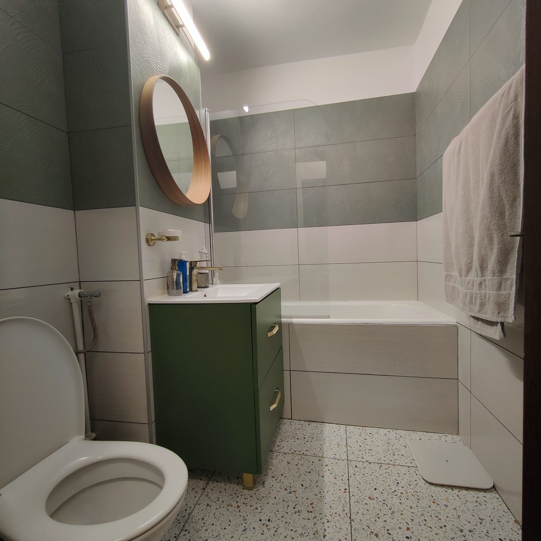 Apartament 3 camere Pantelimon – renovat, mobilat, decomandat