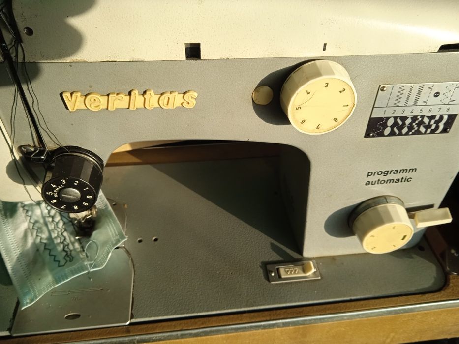Швейная машина электрич Veritas Германия в отличном рабочем состоянии