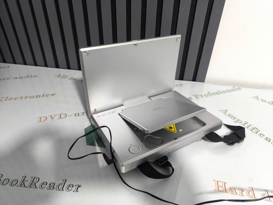 DVD Player Portabil TECH LUX TL107002 - 7" TFT-LCD, DC12V