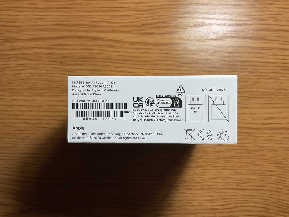 Слушалки Apple AirPods 4, Active Noise Cancellation