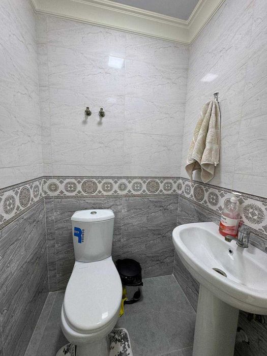 3х комнатная квартира на 5 этаже 72кв/м, в Самарканде