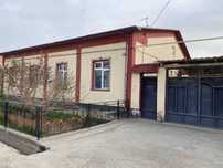 Katej sotiladi 5 xonali yevro remont qo'shimcha qurilish qilingan