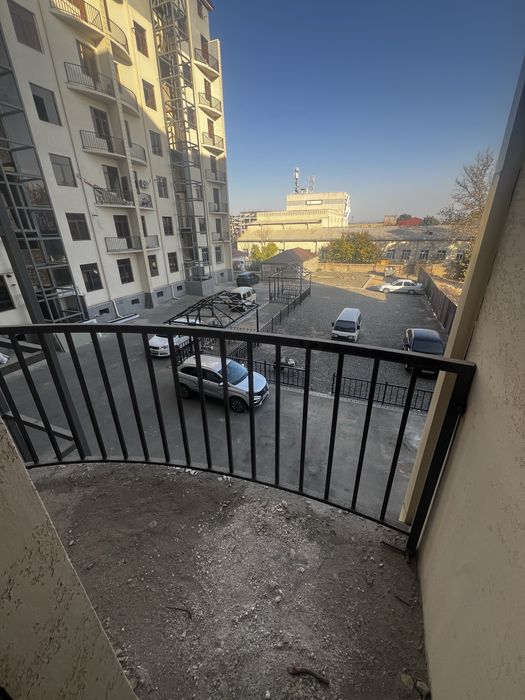 Uy sotiladi 2 xonali 63 m^2. Samarqand, Fotima Qosimova, Musiqa maktab