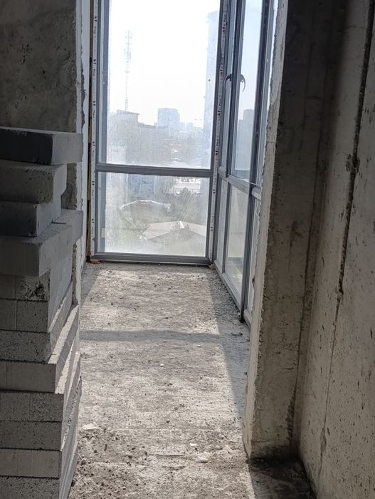 Продаю собственную  2 комнатную квартиру с кадастром ,Baku Resident ,