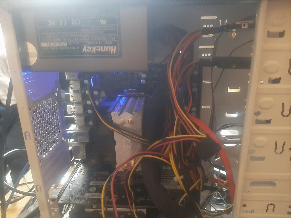 MSI P55 + Xeon X3440, RAM 32GB sotiladi