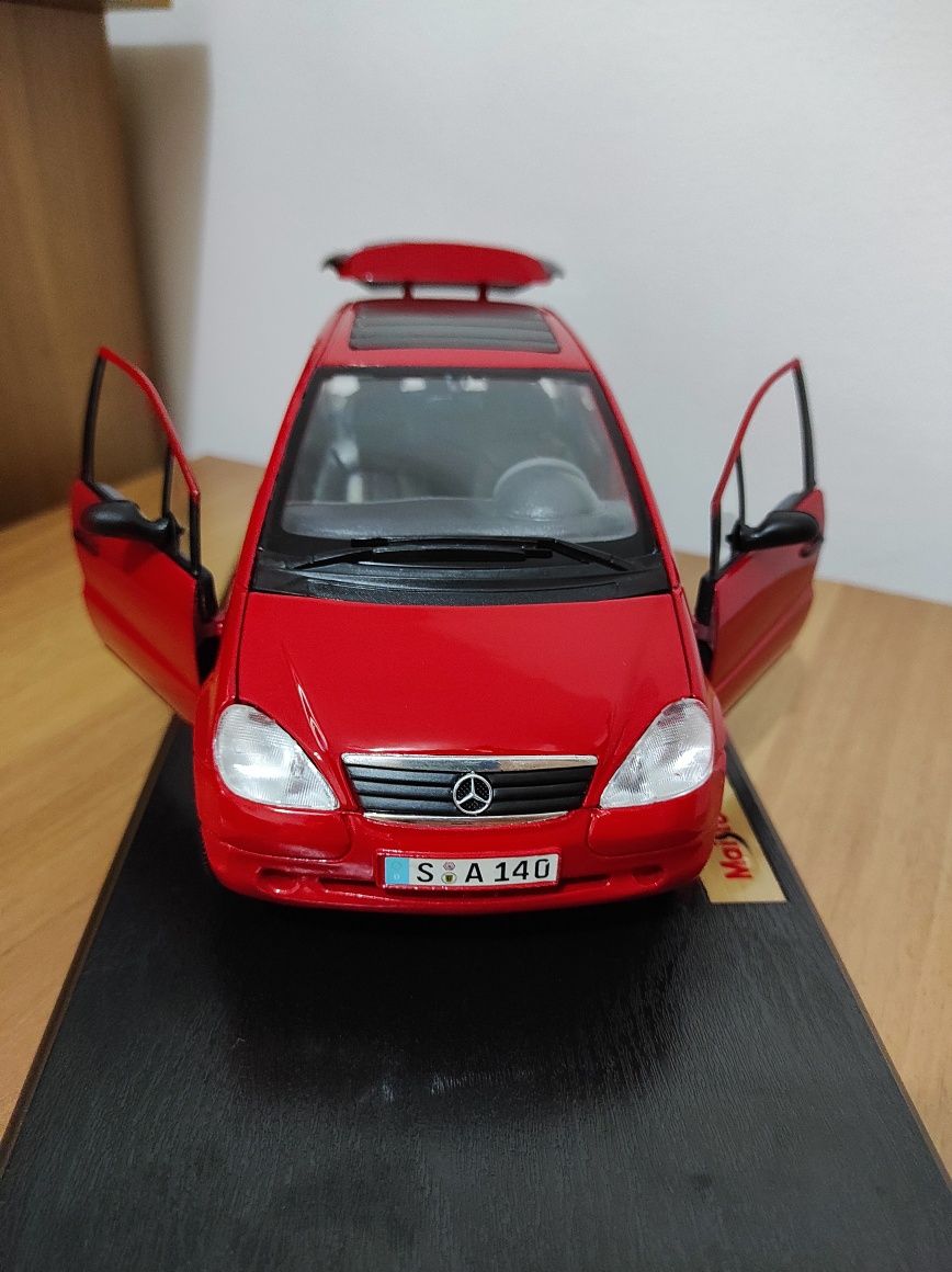 Machetă 1:18 Mercedes A Class.