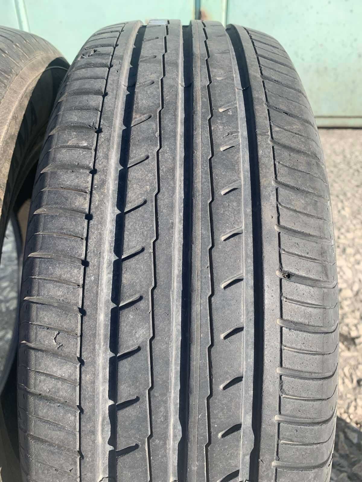 2 боря Летни гуми Yokohama 195/65 R15 Dot 4619 ном 80