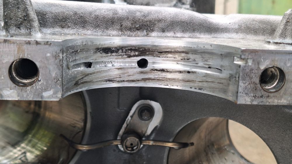 Блок за двигател 320CDI om642.920