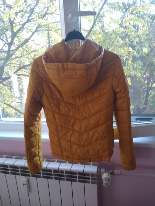 Дамско яке. Жълт цвят.