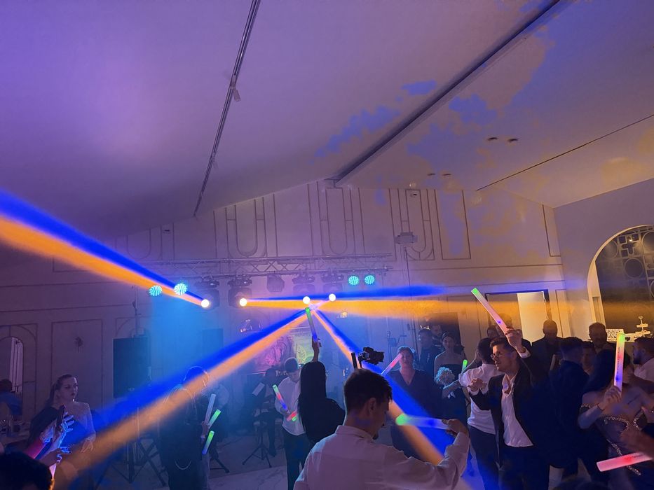 Dj sonorizare schela de lumini evenimente corporate,majorat,nunta