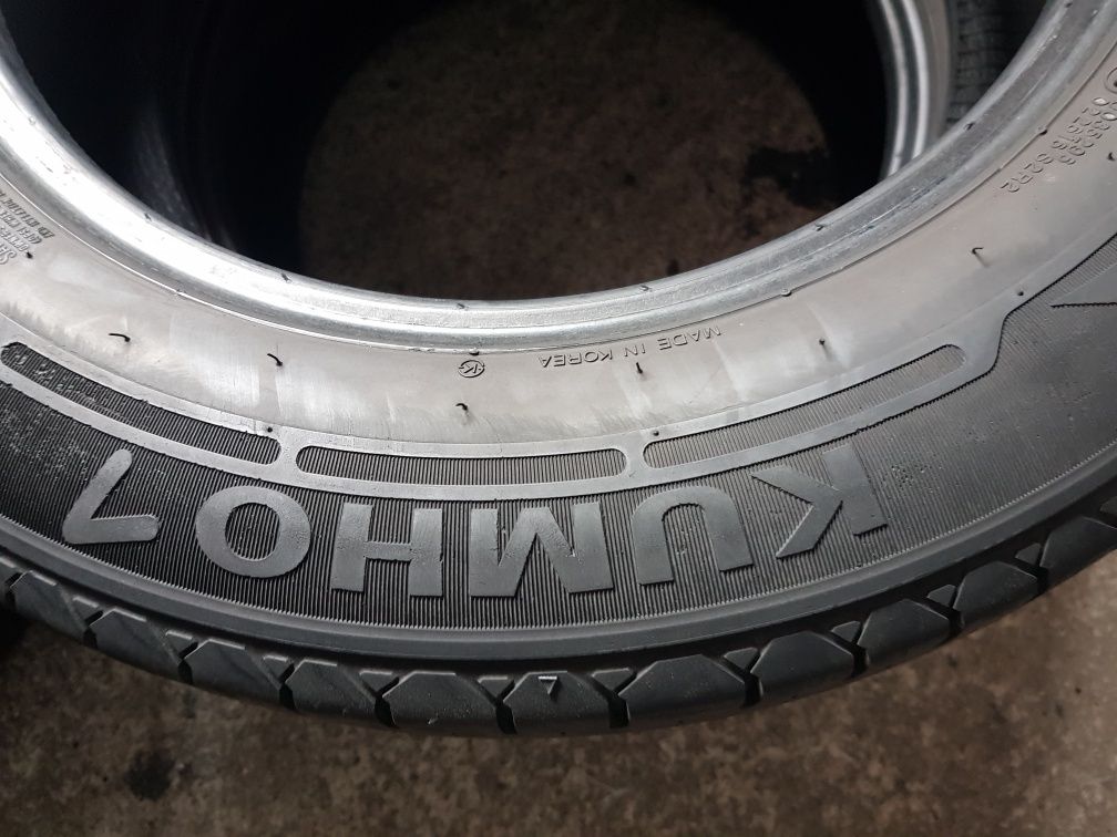 Kumho 215/60 R16 C 103/101T vară