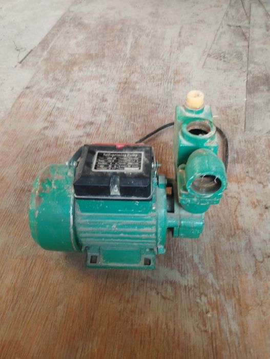 Продам срочно насос