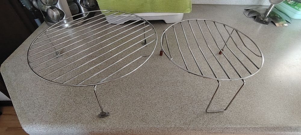 Продам подставки для микроволновки или духовки