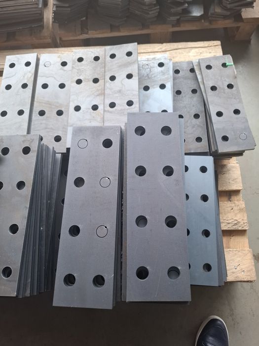 Vând și cofectionez structuri metalice