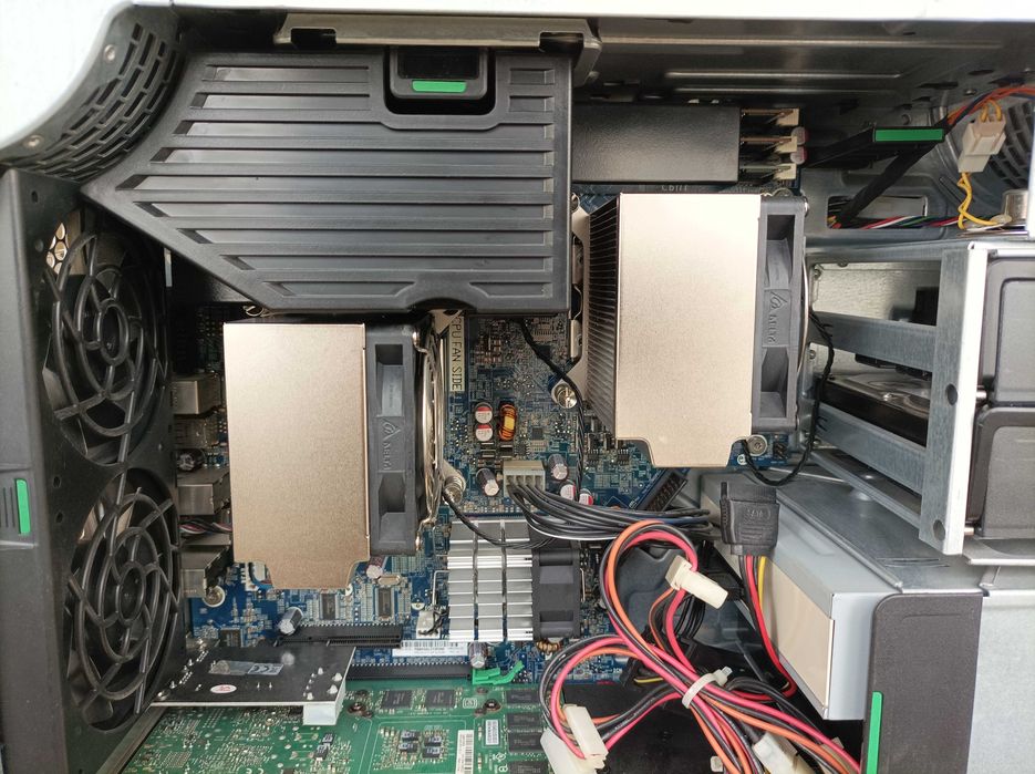 Работна станция HP Z600; 48GB RAM; M4000 8GB; 2x Xeon E5649