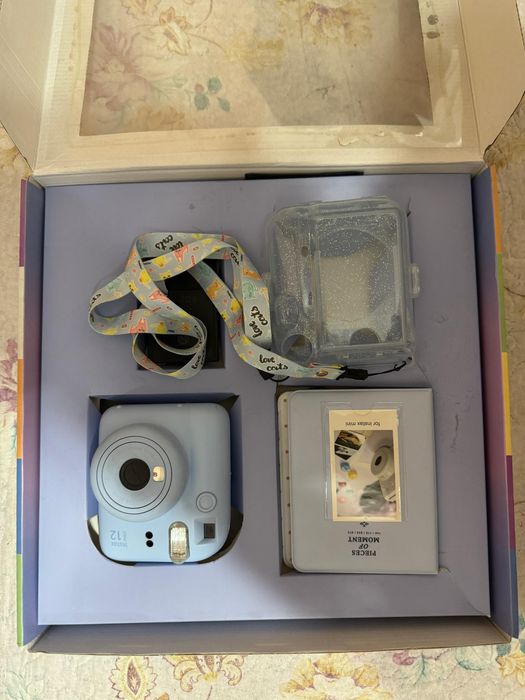 Комплект Fujifilm instax mini 12, голубой