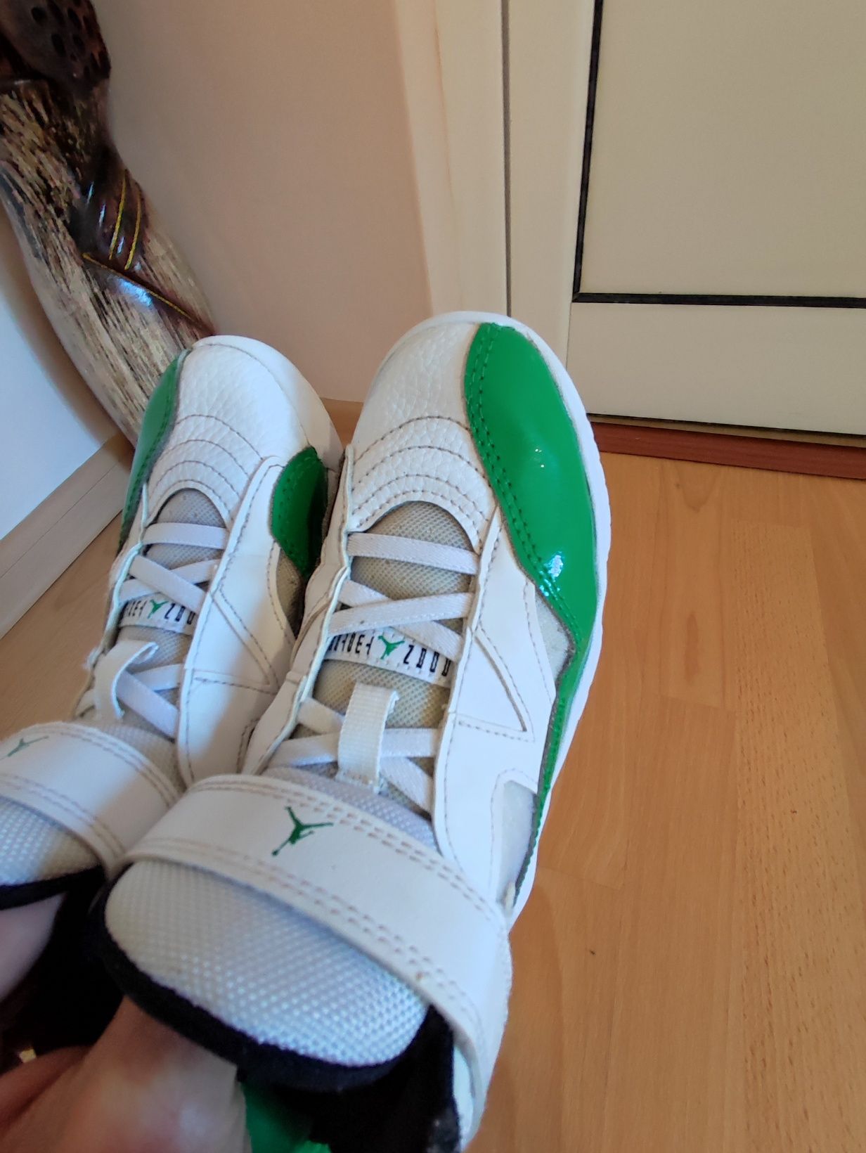 Маратонки Jordan uk 12.5 eur 31