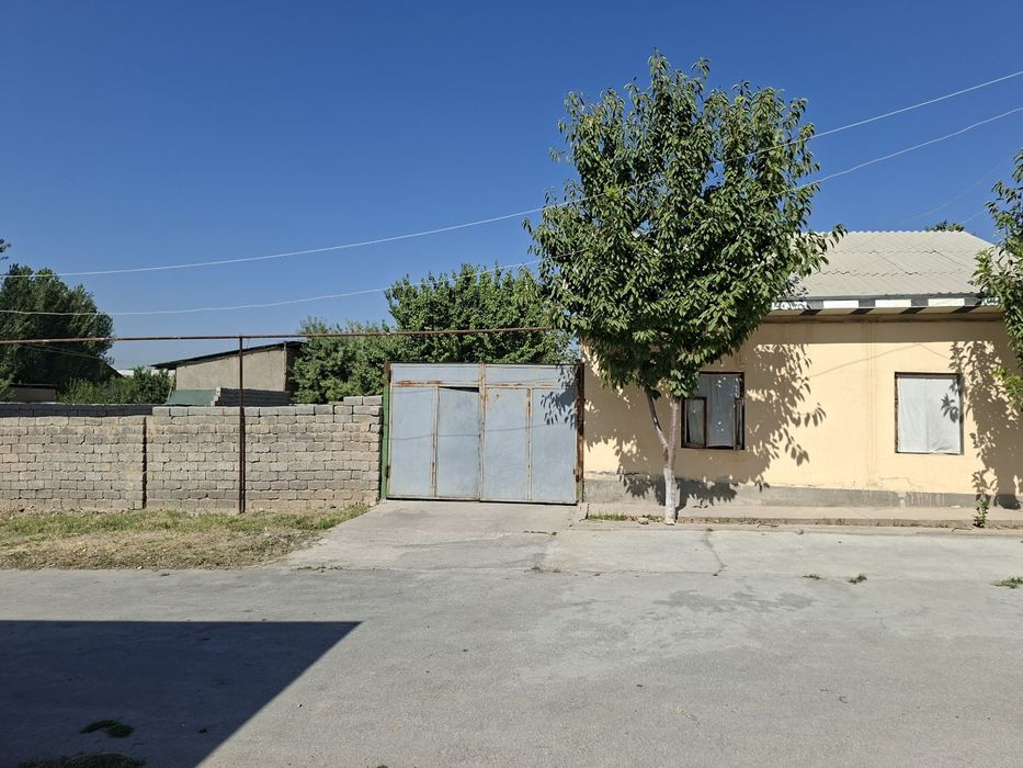 Uy 6 sotik 3 ta xona