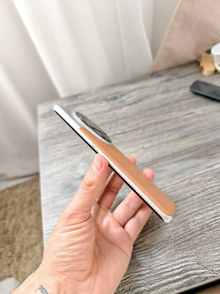 Oppo Find X6 Pro 16GB/256GB, Piele