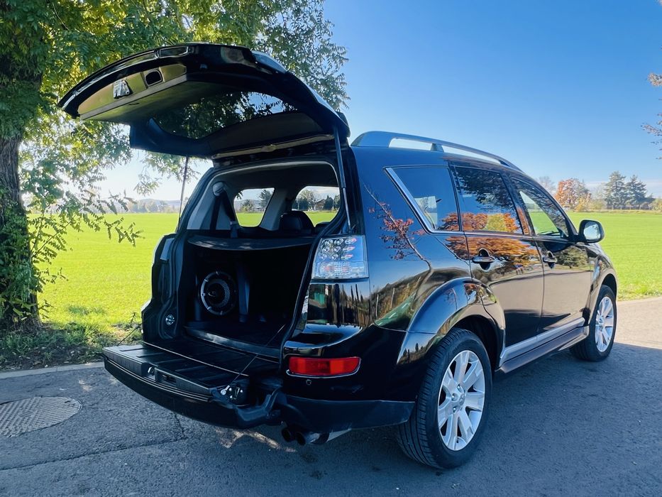 Mitsubishi Outlander 7locuri 2.0D 2009 4X4 Oferta pana 26.11!!!