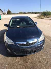 Opel Astra J D 2,0 CDTI син цвят 5-врати 2011 г. на части/Опел Астра