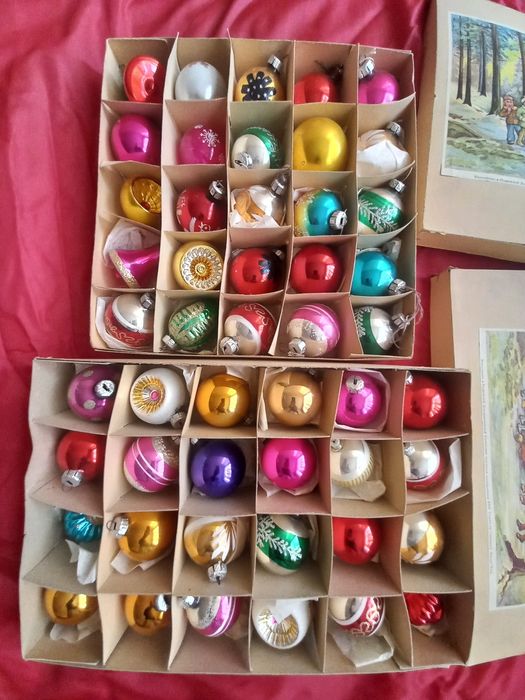 Продаю ёлочные стеклянные игрушки ГДР.