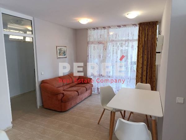 Продава се Двустаен апартамент в к.к. Слънчев бряг - 52 кв.м за 1029 €/кв.м - Снимка #2
