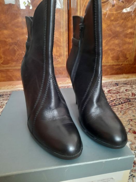 женские ботинки 40р.
