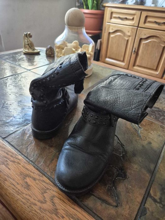 Cizme scurte Stradivarius