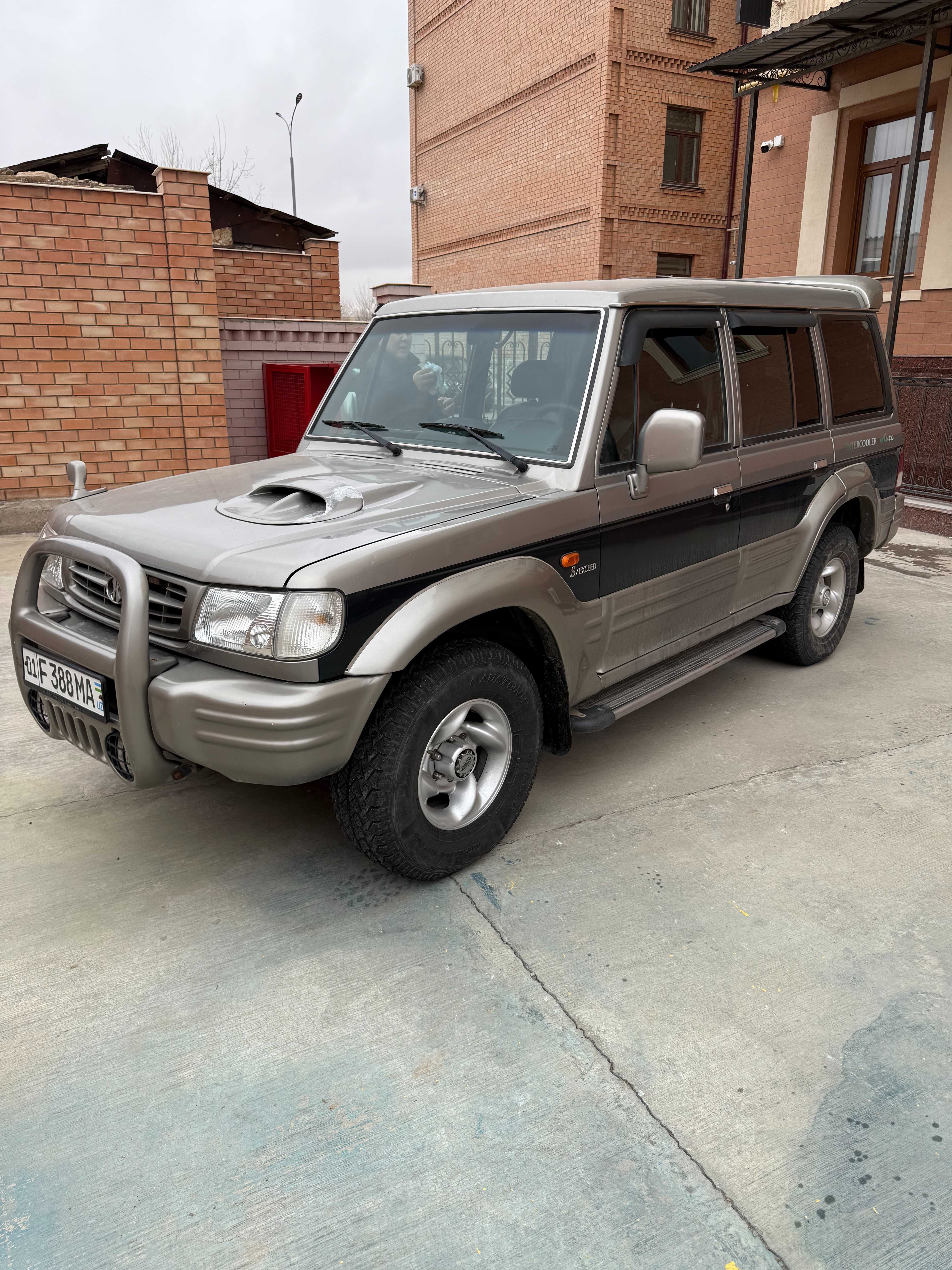 Hyundai Galloper