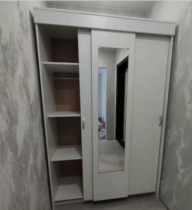 Шкафы-купе , шкафы распашные  в наличии.