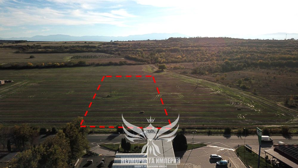 Продавам парцел 7400кв в село Поповица на главен път към Свиленград