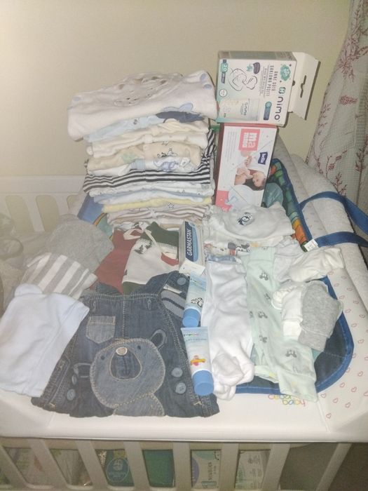 Lot67  hăinuțe pentru bebe 50-56